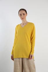 V-neck 100% cashmere sweater