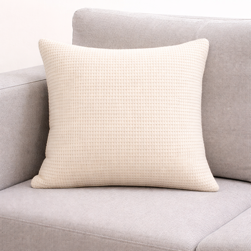 Waffle Wool Cushion : Leo